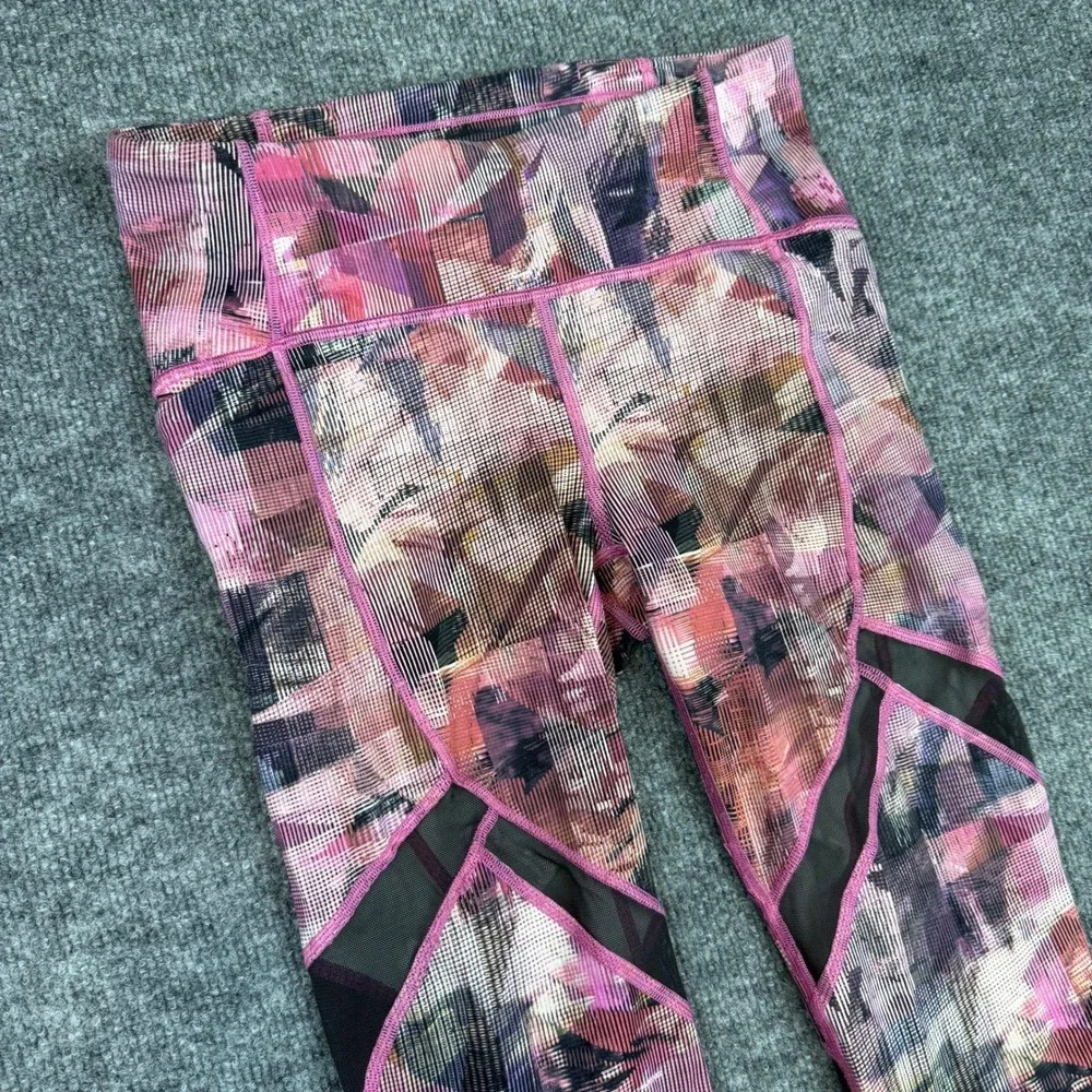 Lululemon On Pace Crop Leggings Size 4 Sun‎ Dazed Multi Pink Print Mesh Athletic